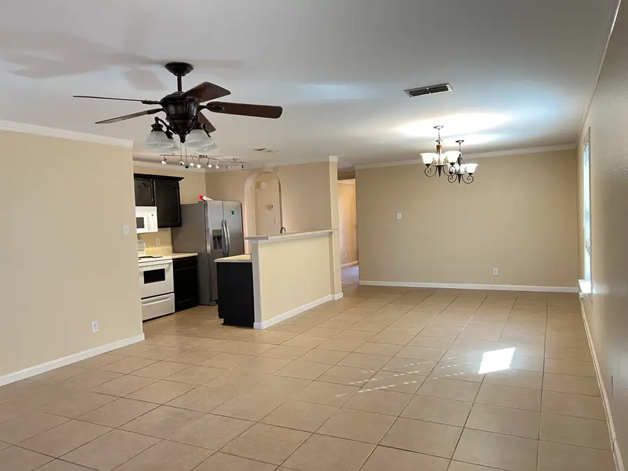 1738 Aransas Pass Dr, Laredo, TX 78045 - Image #3