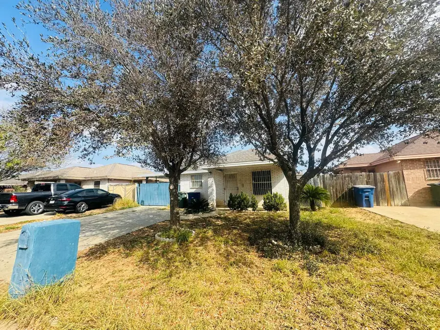 3336 Chacota St, Laredo, TX 78046 - Image #3