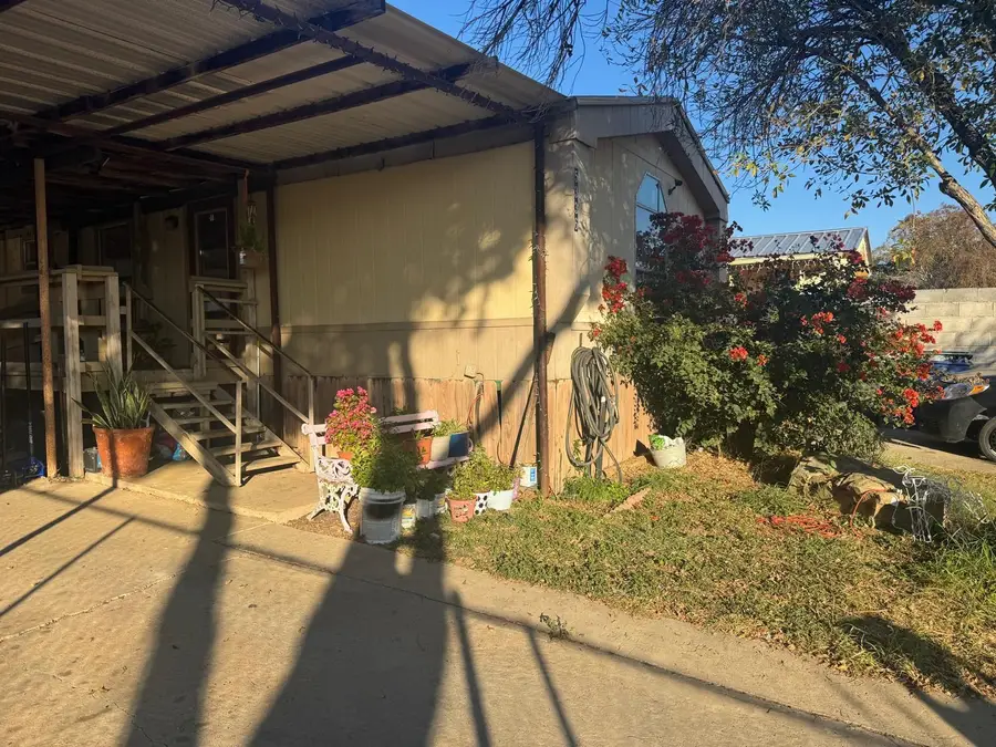 5336 Ramirez Dr, Laredo, TX 78043 - Image #2