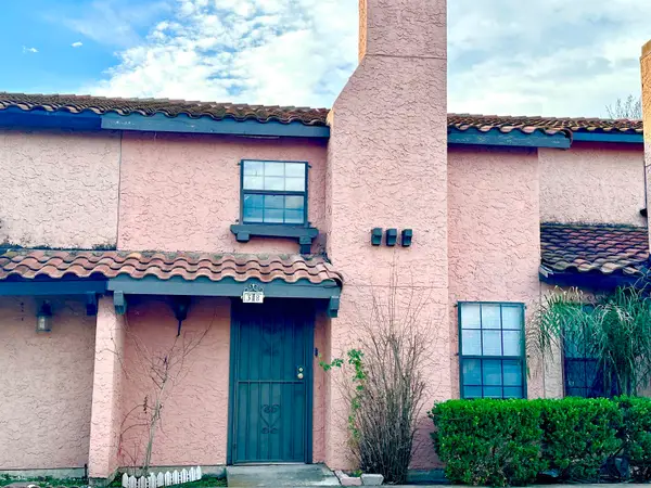 5500 McPherson Rd, Laredo, TX 78041