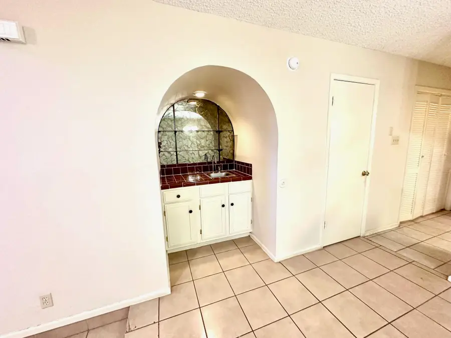 5500 McPherson Rd, Laredo, TX 78041 - Image #3