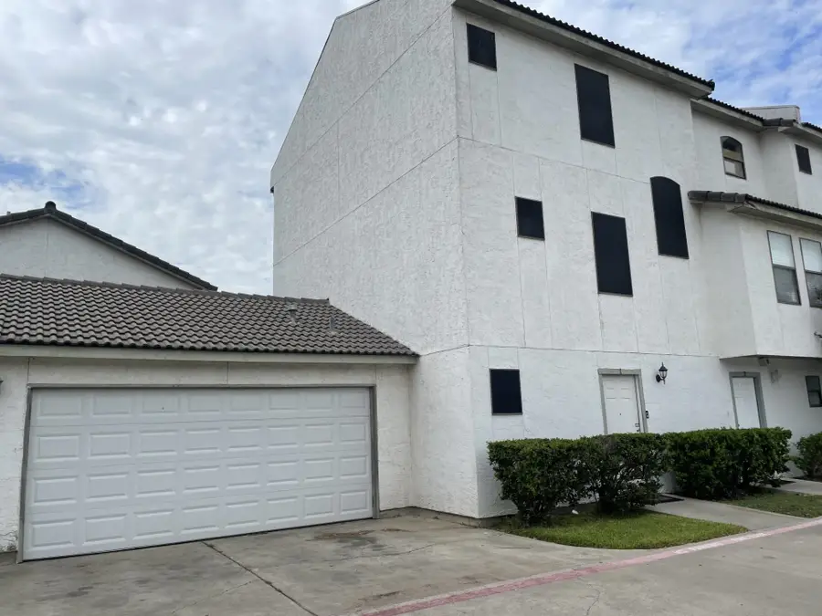 100 E Village Blvd, Laredo, TX 78041 - #2