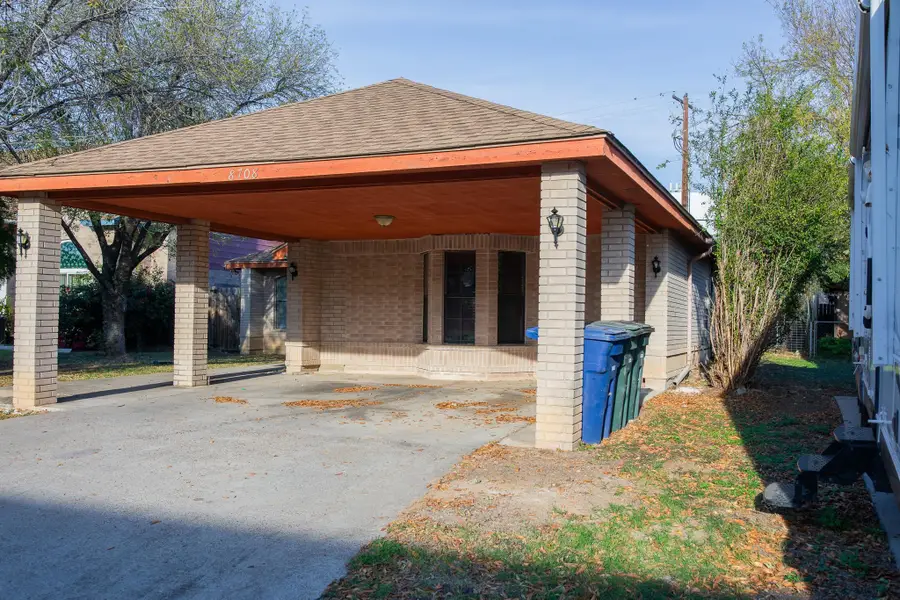 8708 Puerto Vallarta, Laredo, TX 78045 - Image #3