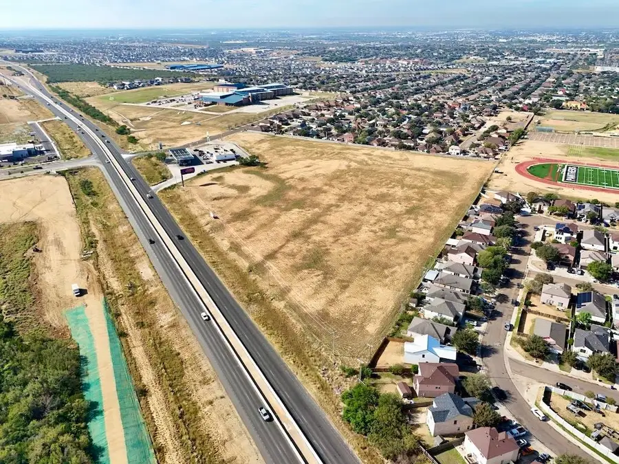 XX Cuatro Vientos Blvd, Laredo, TX 78046 - Image #2