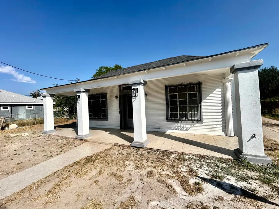 1415 Davis Ave, Laredo, TX 78040-6847 - Image #3