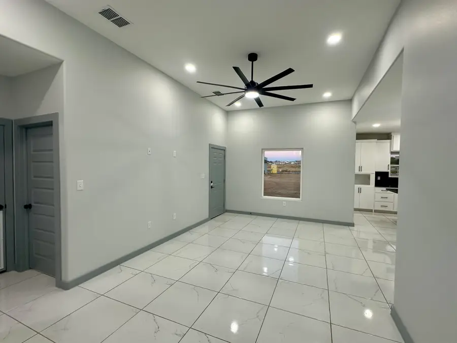 5014 Luna Grande Lp., Laredo, TX 78046 - Image #3