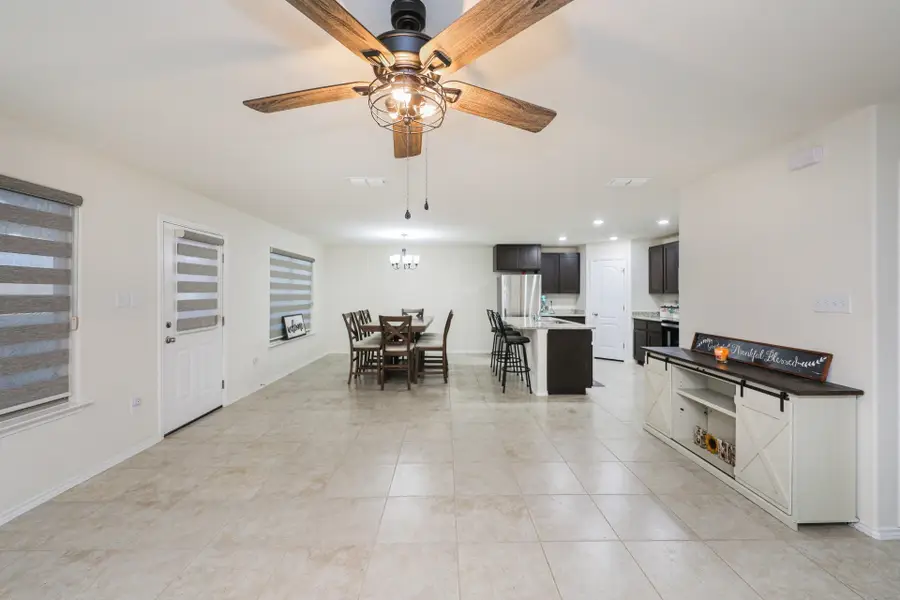 5618 Lone Star Loop, Laredo, TX 78046 - Image #3