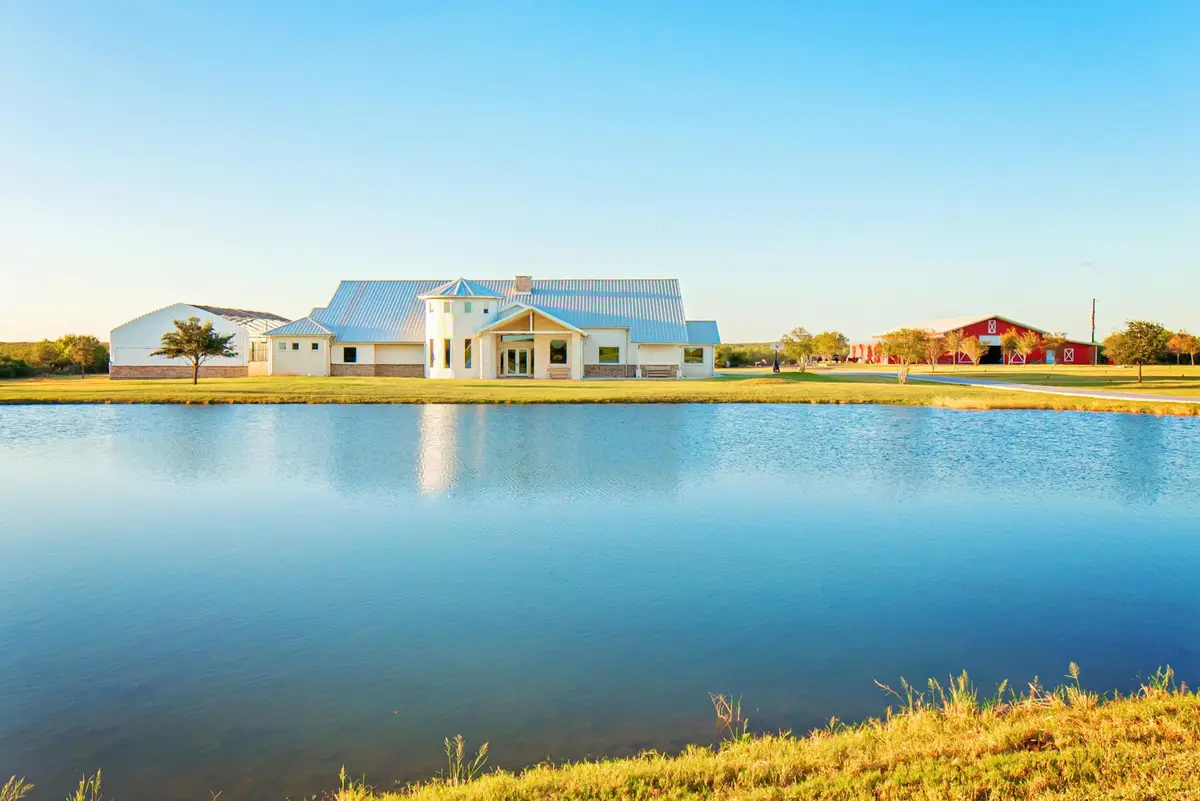 382 San Juan Rd, Laredo, TX 78045 - Image #1