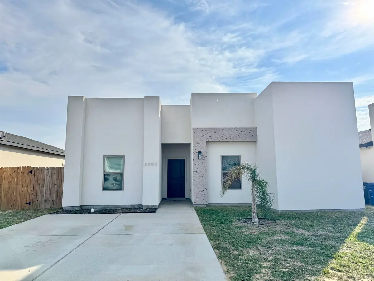 5005 Nispero Ln, Laredo, TX 78046 - Image #1