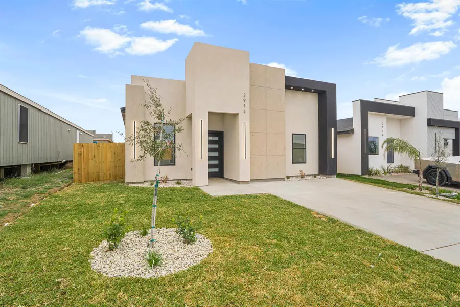 2914 Coventry Dr., Laredo, TX 78046 - Image #2