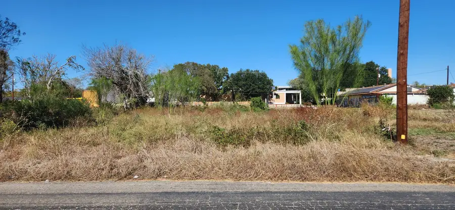 731 Sterling St., San Antonio, TX 78220 - Image #2