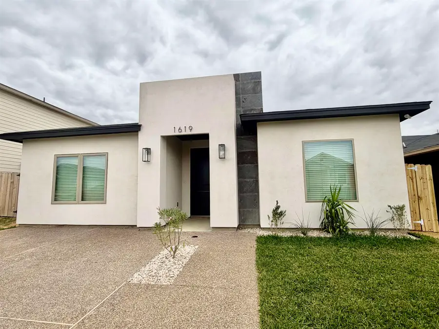 1619 Tesis Dr., Laredo, TX 78046 - Image #3