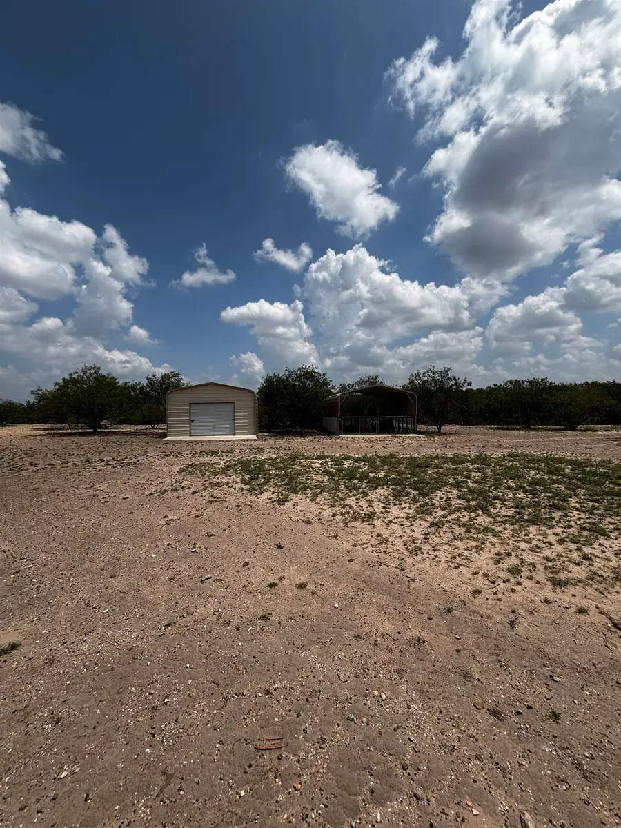 439 Ranch Road 7016C, Laredo, TX 78043 - Image #3