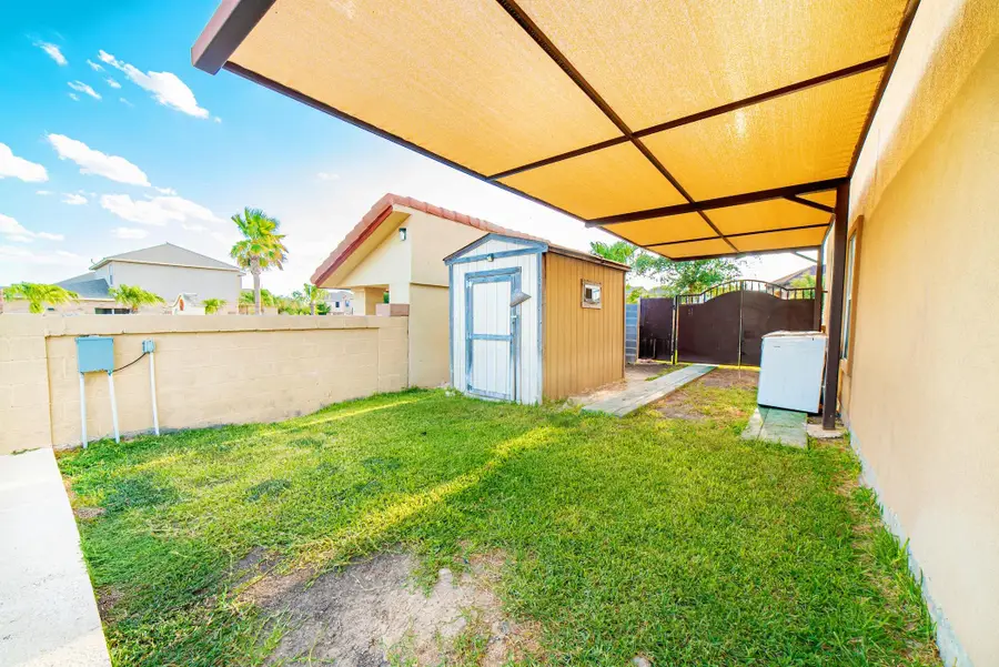 401 Sabal Loop, Laredo, TX 78045 - Image #3