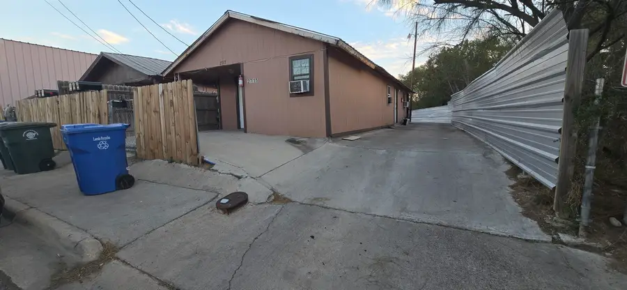 2715 & 2717 Market St, Laredo, TX 78043 - Image #3