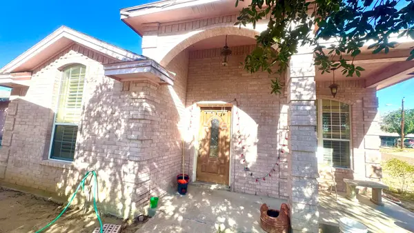 1902 Delmar St., ZAPATA, TX 78073