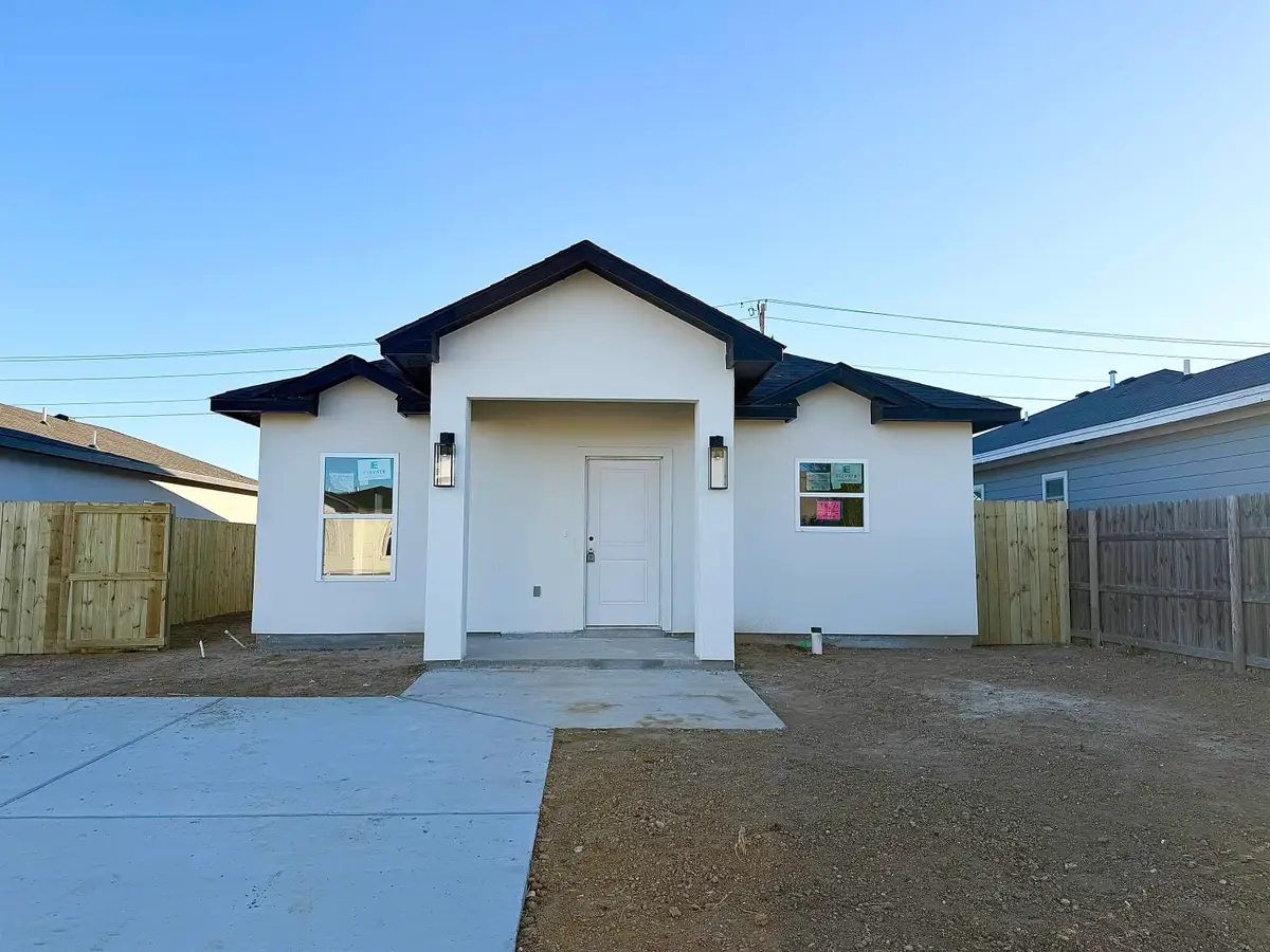 2917 Earthhaven Dr., Laredo, TX 78046 - Image #1