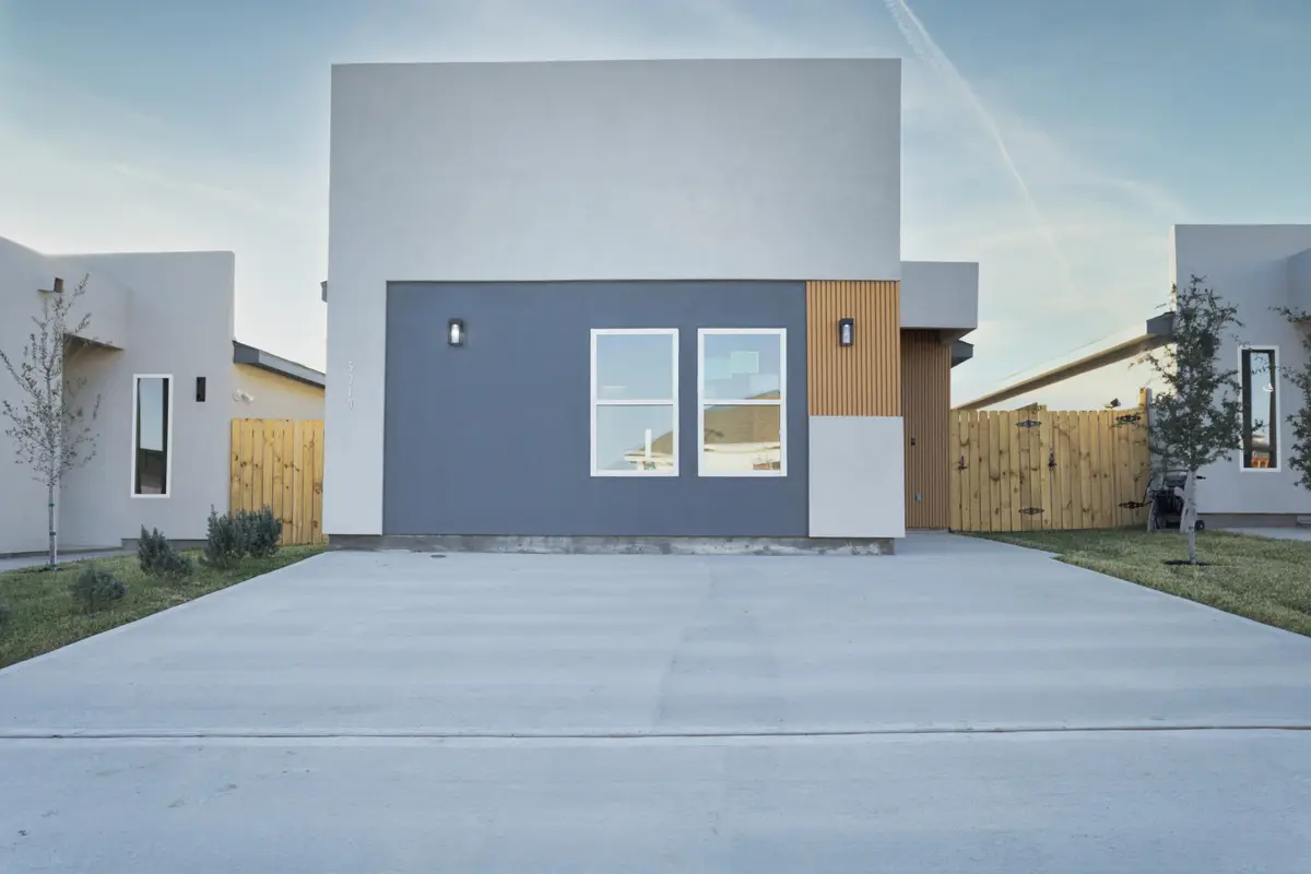 5019 Servando Dr, Laredo, TX 78046 - Image #1