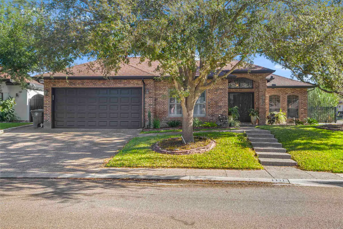 6535 Grande Bay Dr, Laredo, TX 78041 - Image #1