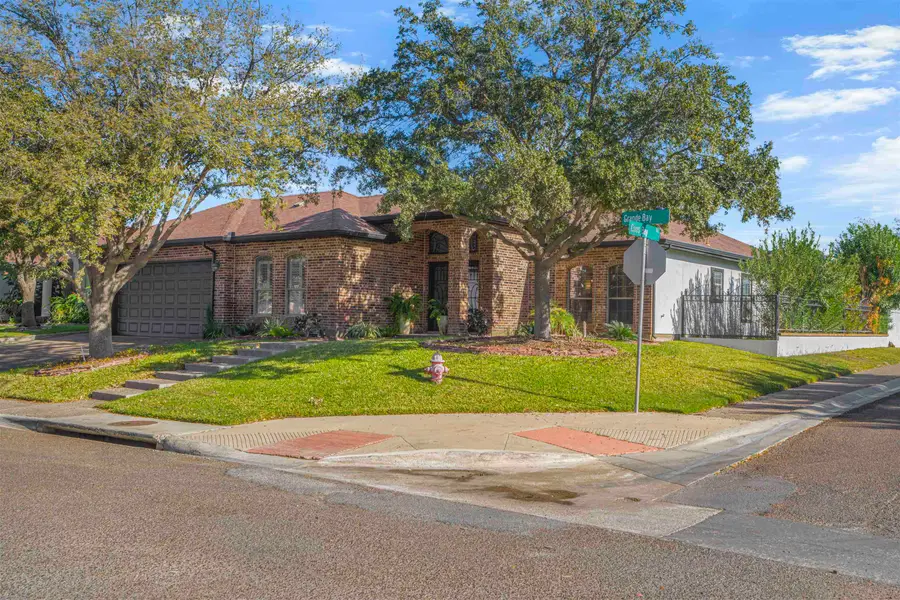 6535 Grande Bay Dr, Laredo, TX 78041 - Image #2