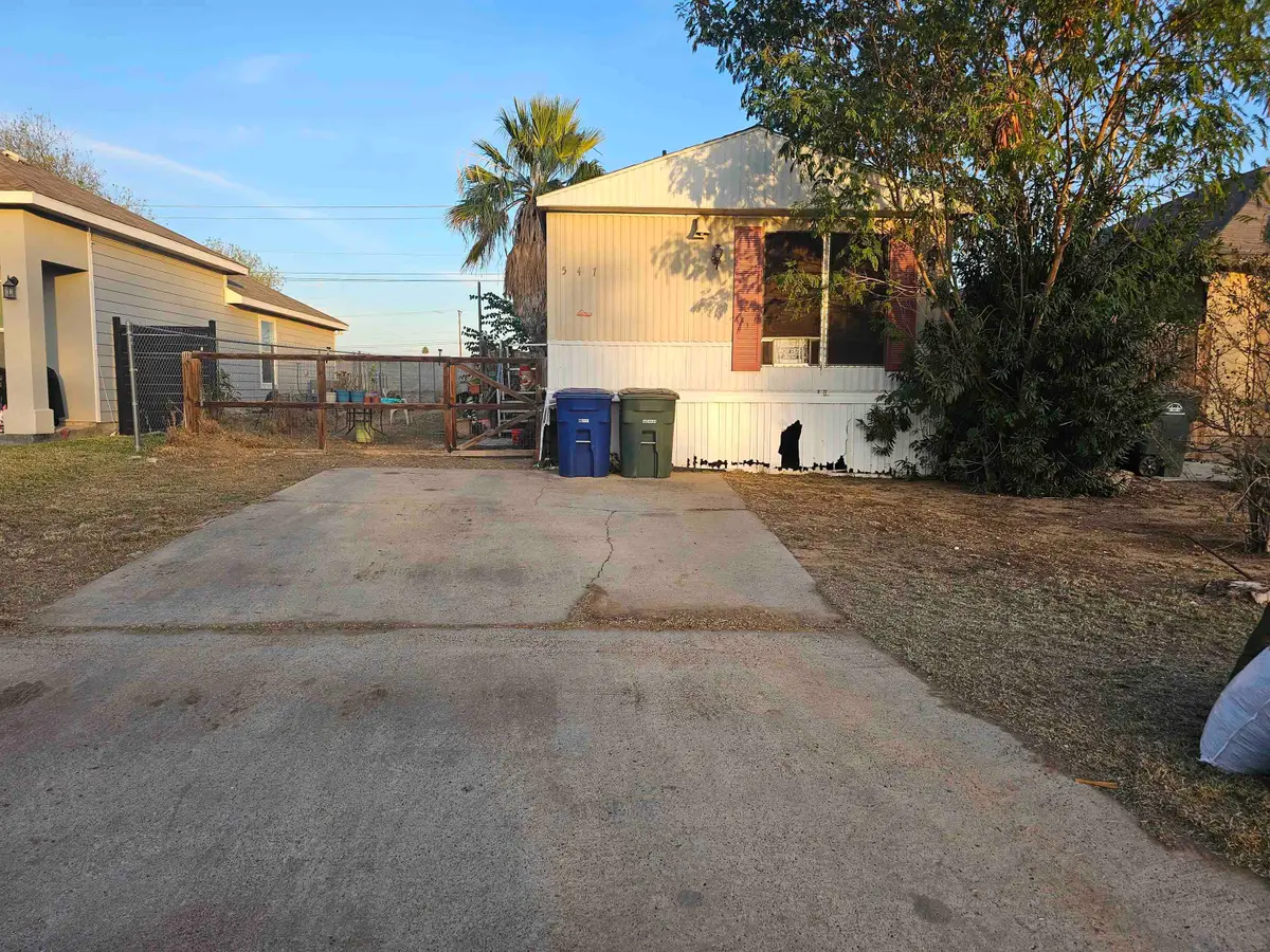 547 Jemez Lp, Laredo, TX 78046-8490 - Image #1