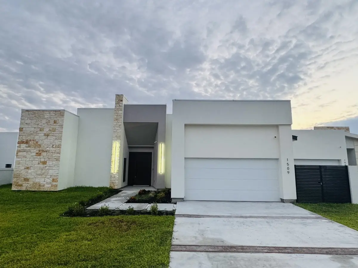 1509 Ocio Dr., Laredo, TX 78045 - Image #1