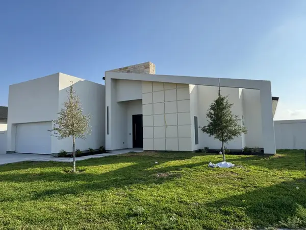 1507 Ocio Dr., Laredo, TX 78045