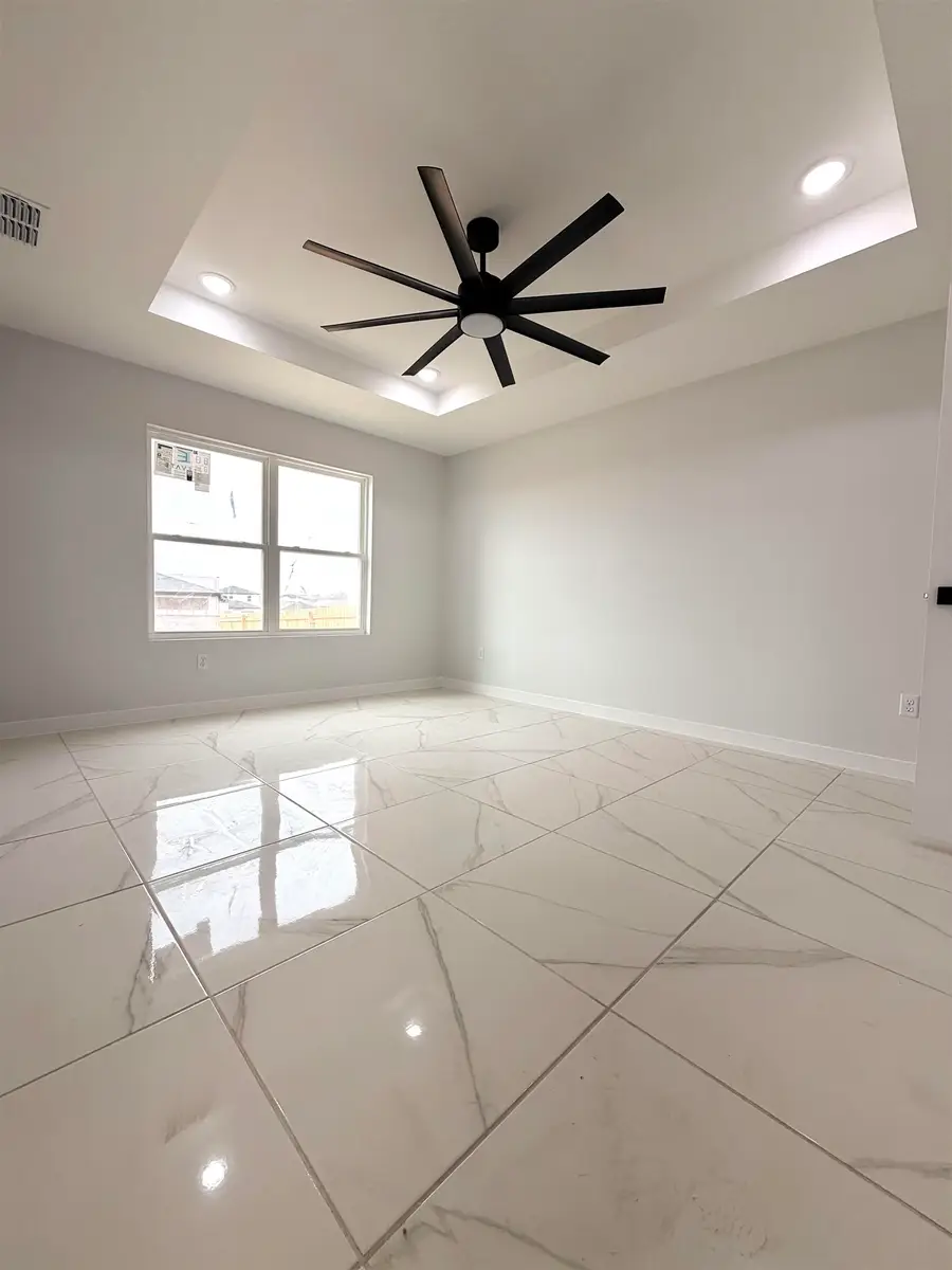 122 Faith Dr., Laredo, TX 78043 - Image #2