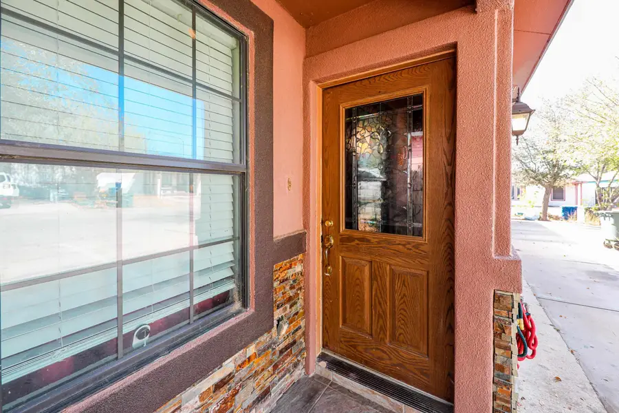 618 Musket Dr, Laredo, TX 78046 - Image #2