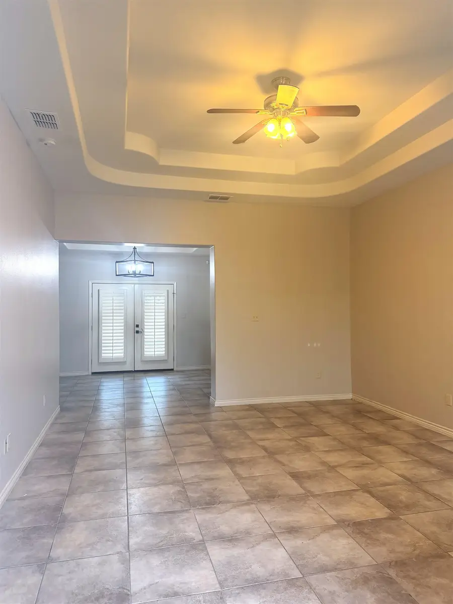 616 Waxwing Cedar Dr, Laredo, TX 78045 - Image #3