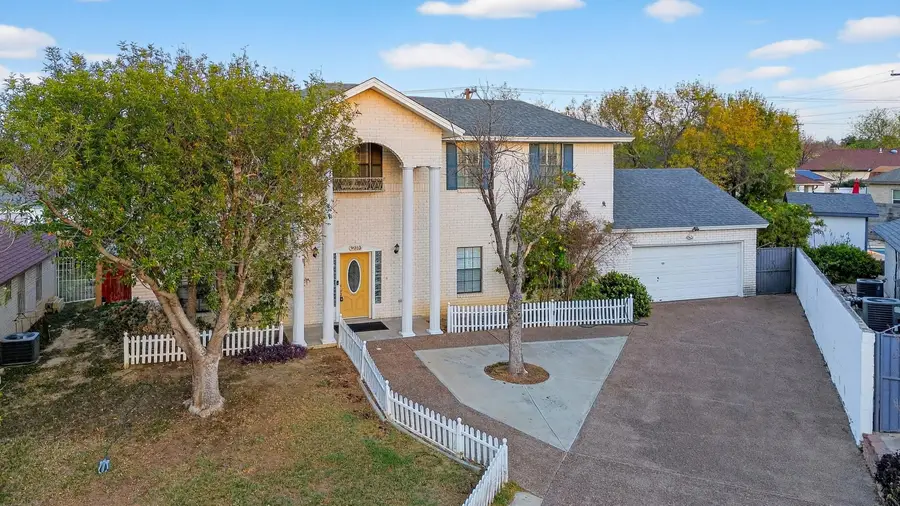 9013 Cliff Dr, Laredo, TX 78045 - Image #3