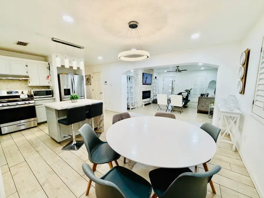 11135 Don Tomas Lp, Laredo, TX 78045 - Image #3