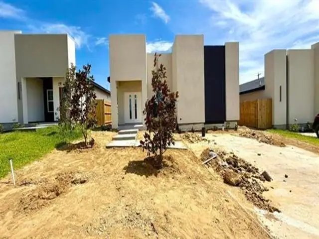 5047 Los Caballos Lp., Laredo, TX 78046 - #1