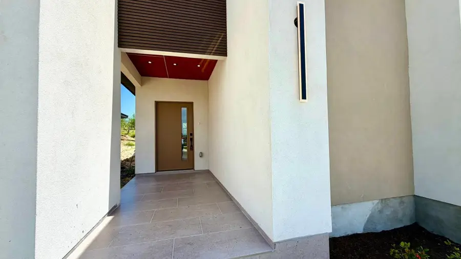 5041 Los Caballos Lp., Laredo, TX 78046 - #3