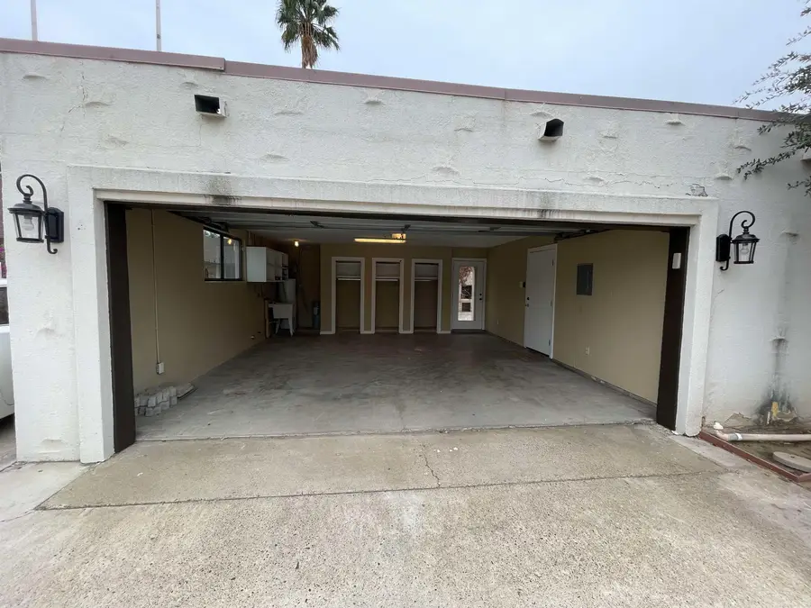 2202 OKane St, Laredo, TX 78043 - Image #2