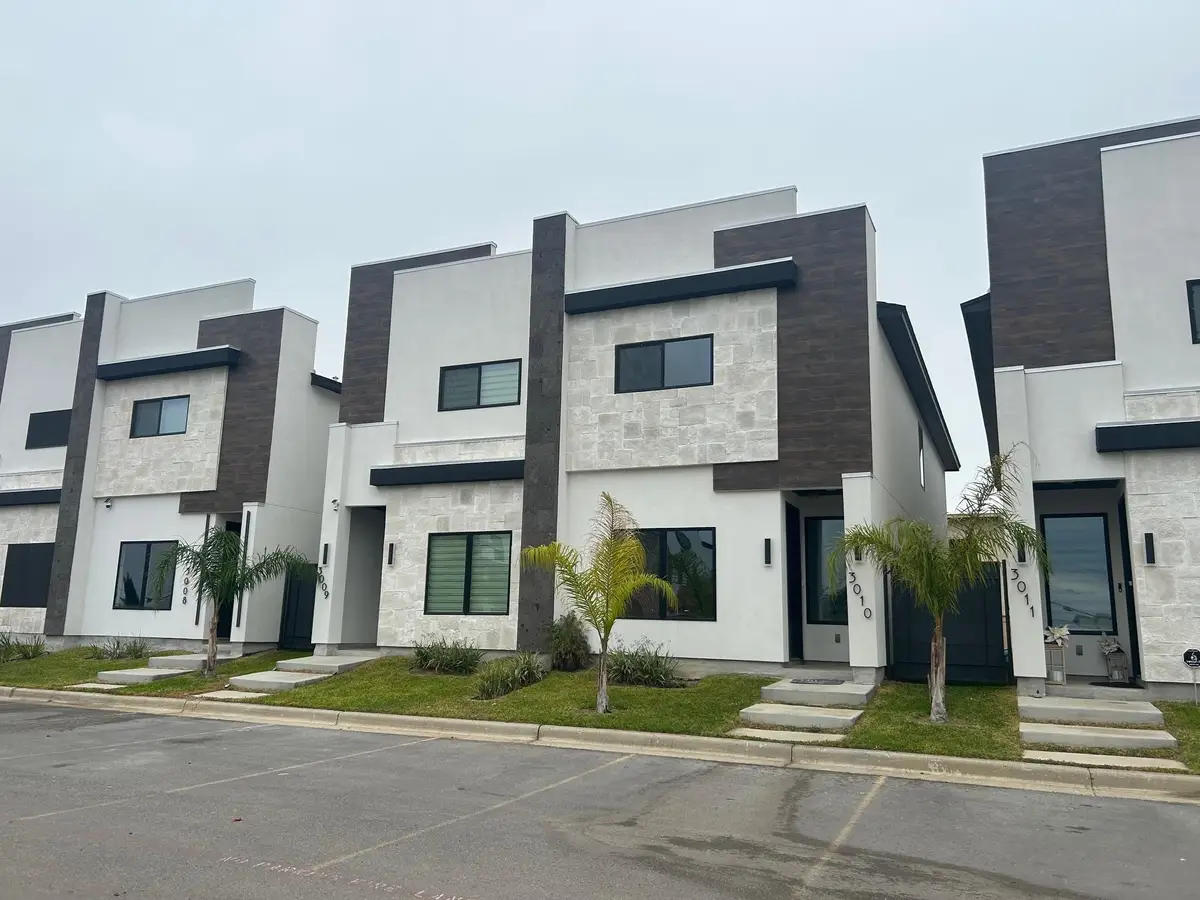 8218 Casa Verde Rd, Laredo, TX 78045 - #1