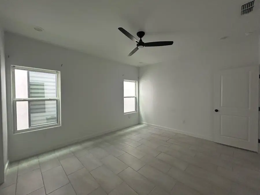 8218 Casa Verde Rd, Laredo, TX 78045 - #3