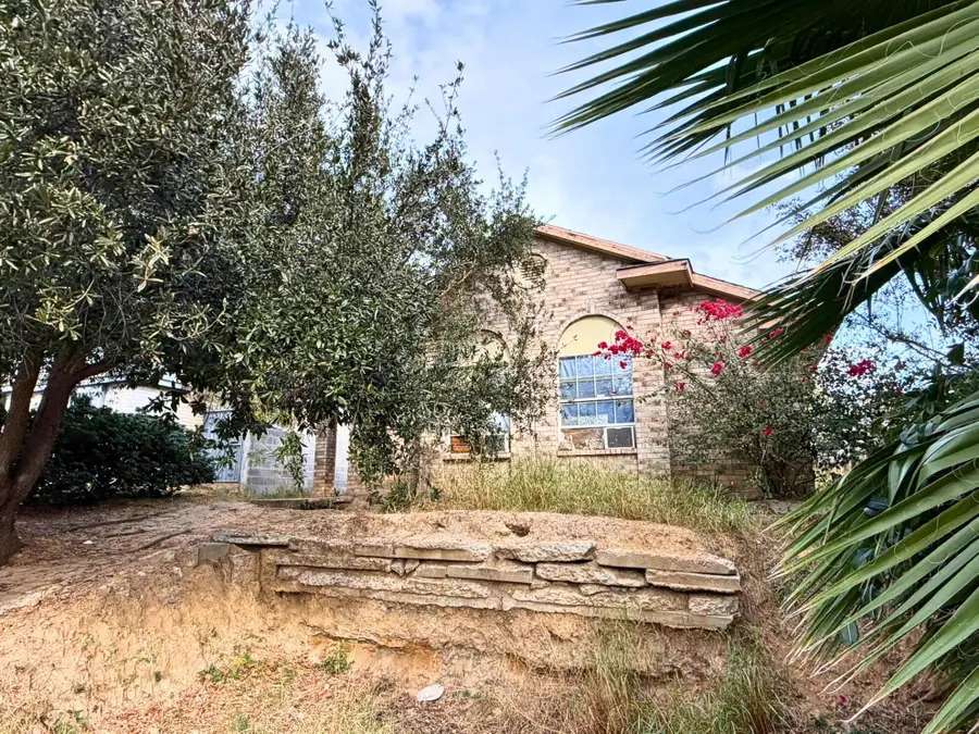 3067 St Gerard Ln, Laredo, TX 78046 - Image #3