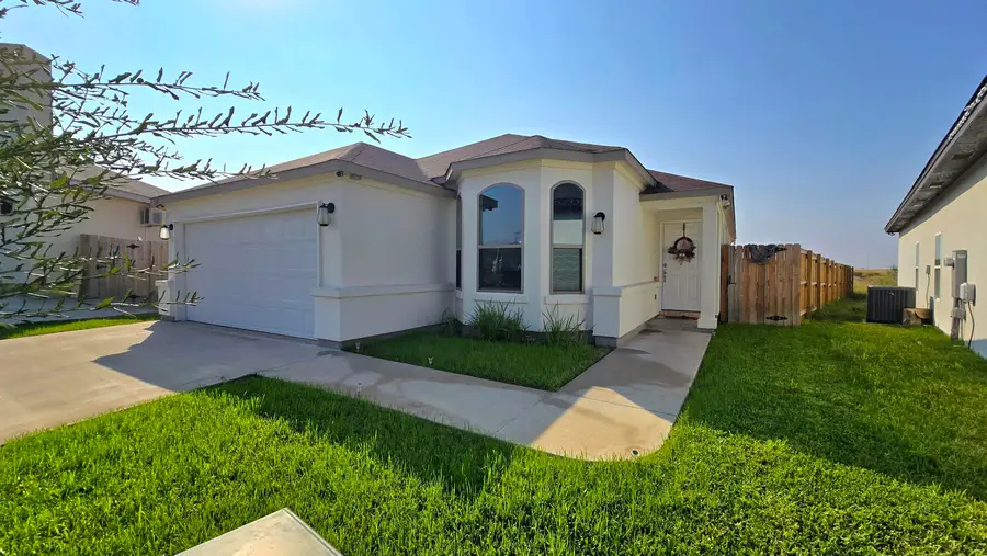513 Concepcion, Laredo, TX 78045 - Image #2