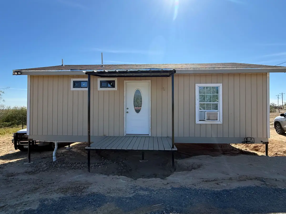 301 Water St, Zapata, TX 78076 - #1