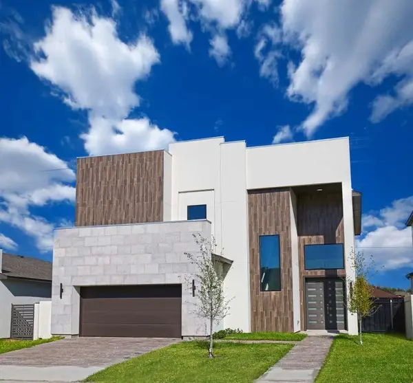 3812 Sun Valley Dr., Laredo, TX 78045