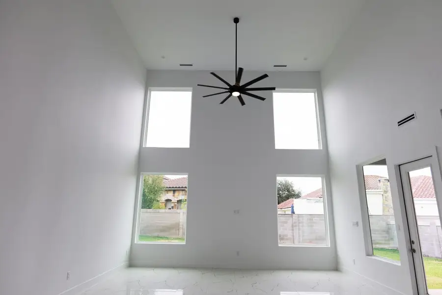 4013 Sun Valley Dr., Laredo, TX 78045 - Image #3