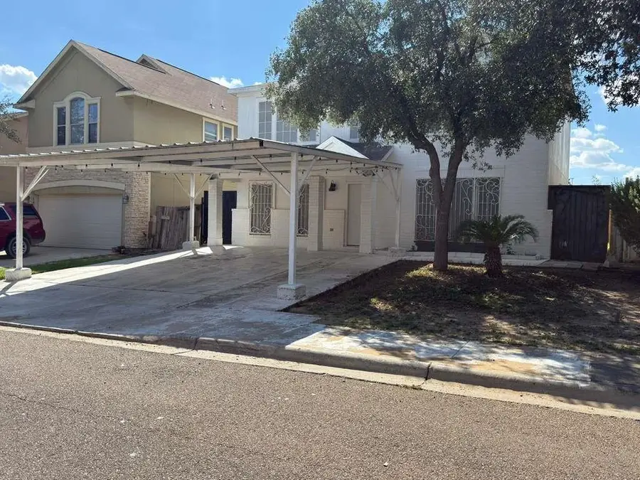 504 Campanario Ln, Laredo, TX 78046 - Image #2