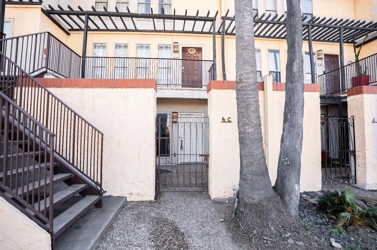 101 W Del Mar Blvd, Laredo, TX 78041 - #1