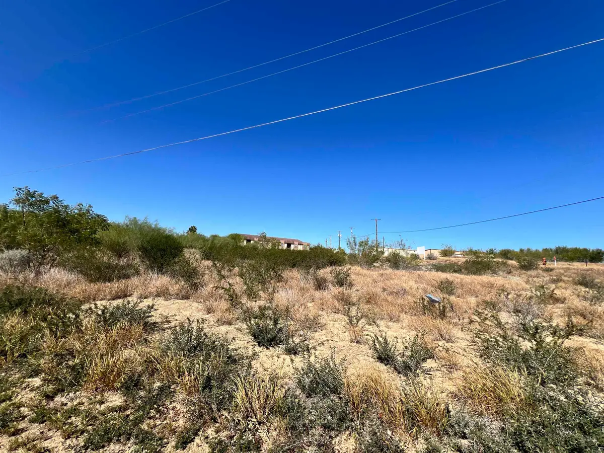 199 Madison Ave., Zapata, TX 78076 - #1