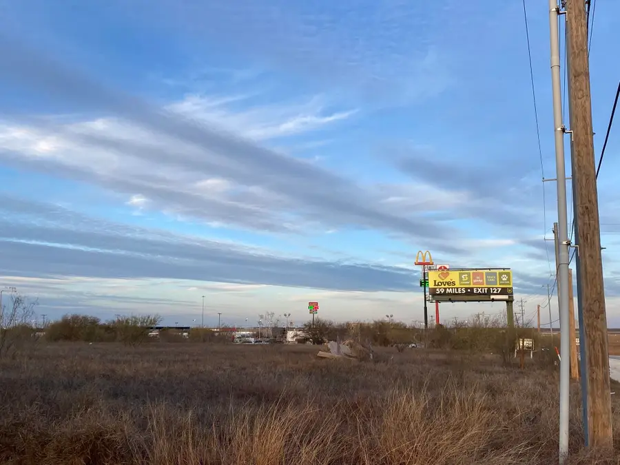 01 IH-35 Access Rd, Cotulla, TX 78014 - #2