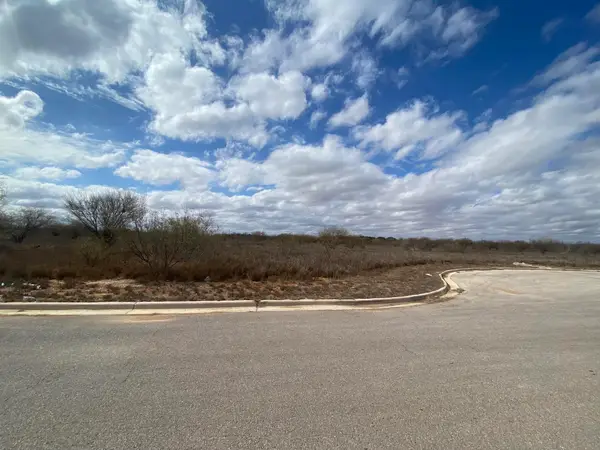 10 IH-35 Access Rd, Cotulla, TX 78014