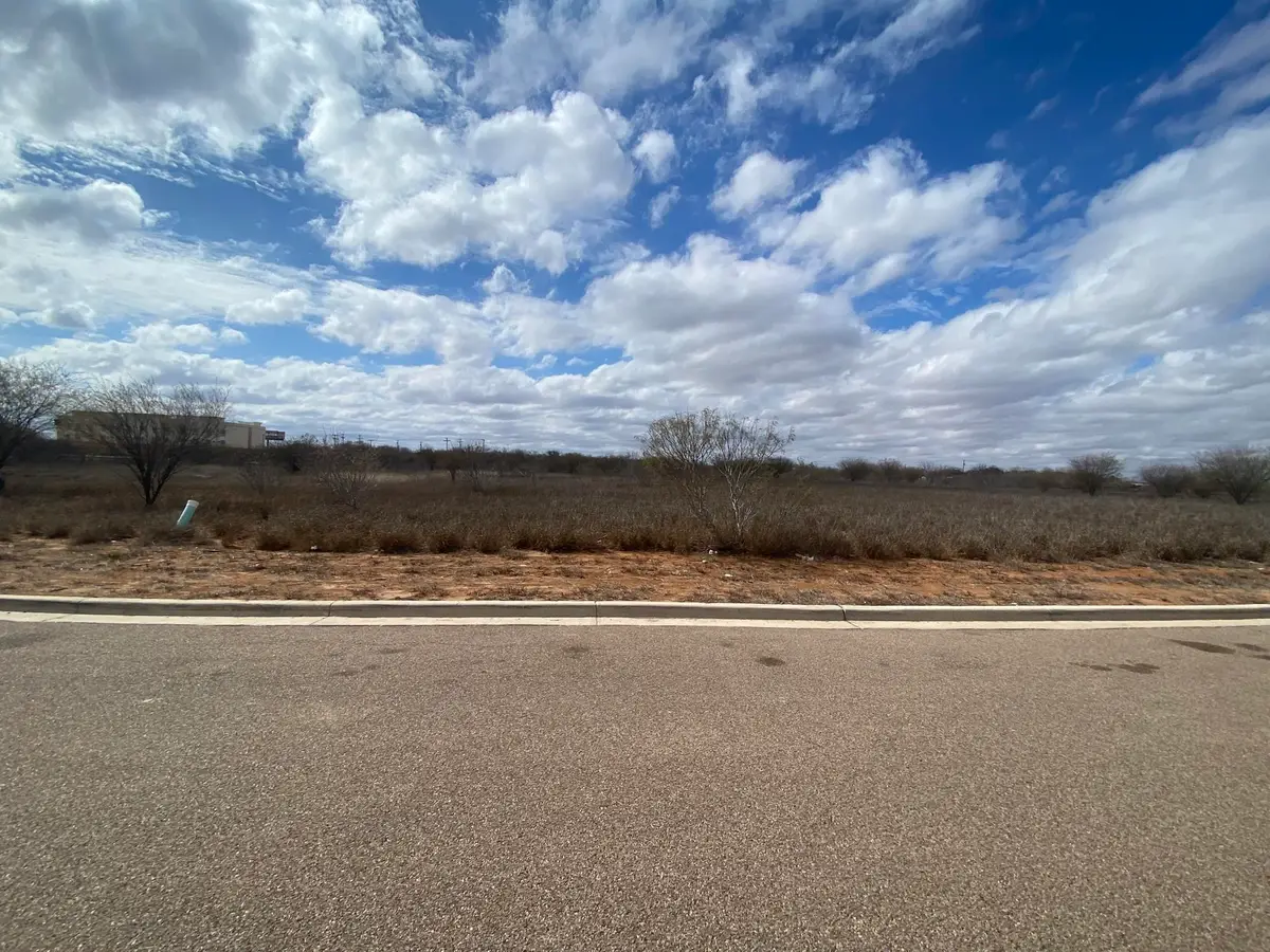 13 IH-35 Access Rd, Cotulla, TX 78014 - #1