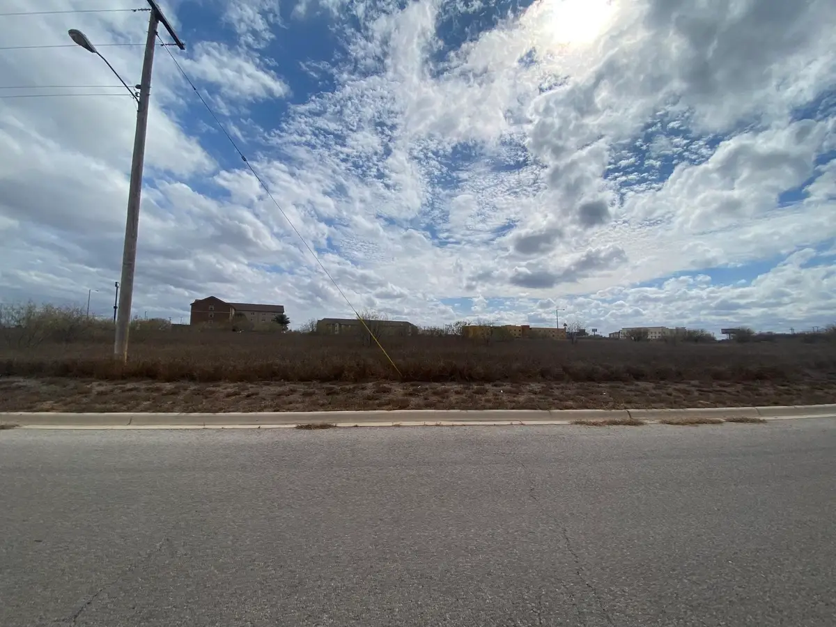 20 IH-35 Access Rd, Cotulla, TX 78014 - #1