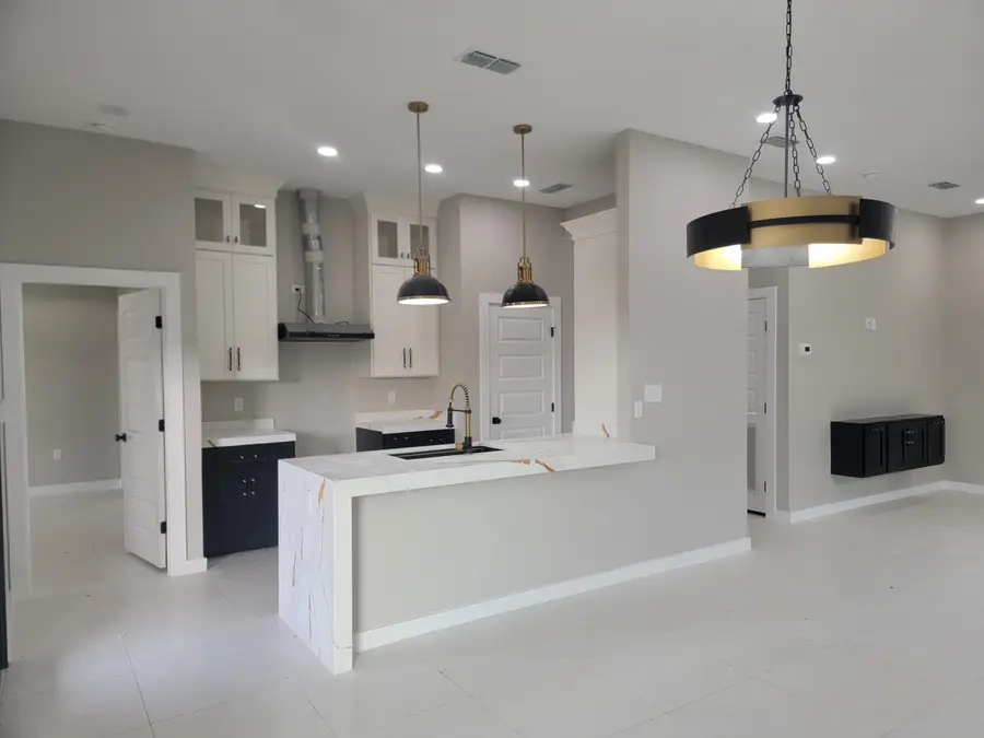 4001 Yoyis St., Laredo, TX 78046 - Image #3